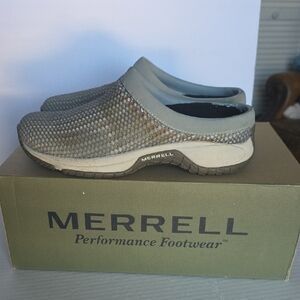 Merrell Women's Tan and Gray Mules Clogs